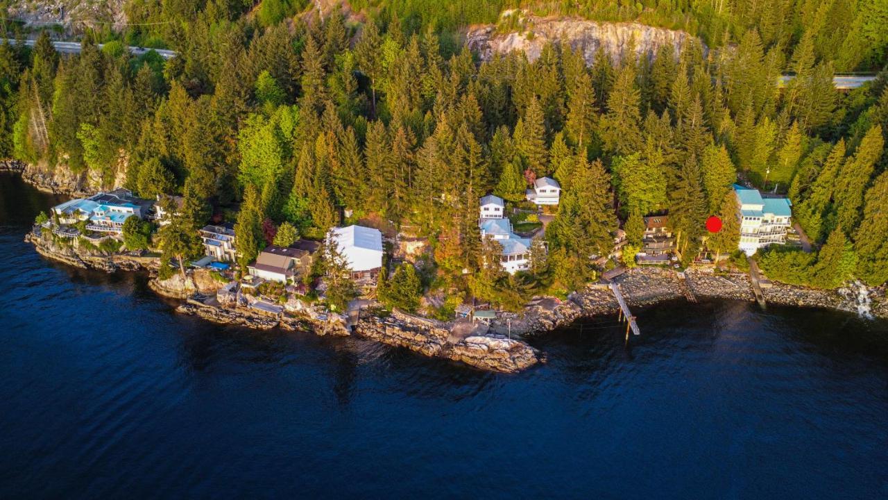 Waterfront Cottage With Superb Coastline Views West Vancouver Exteriér fotografie