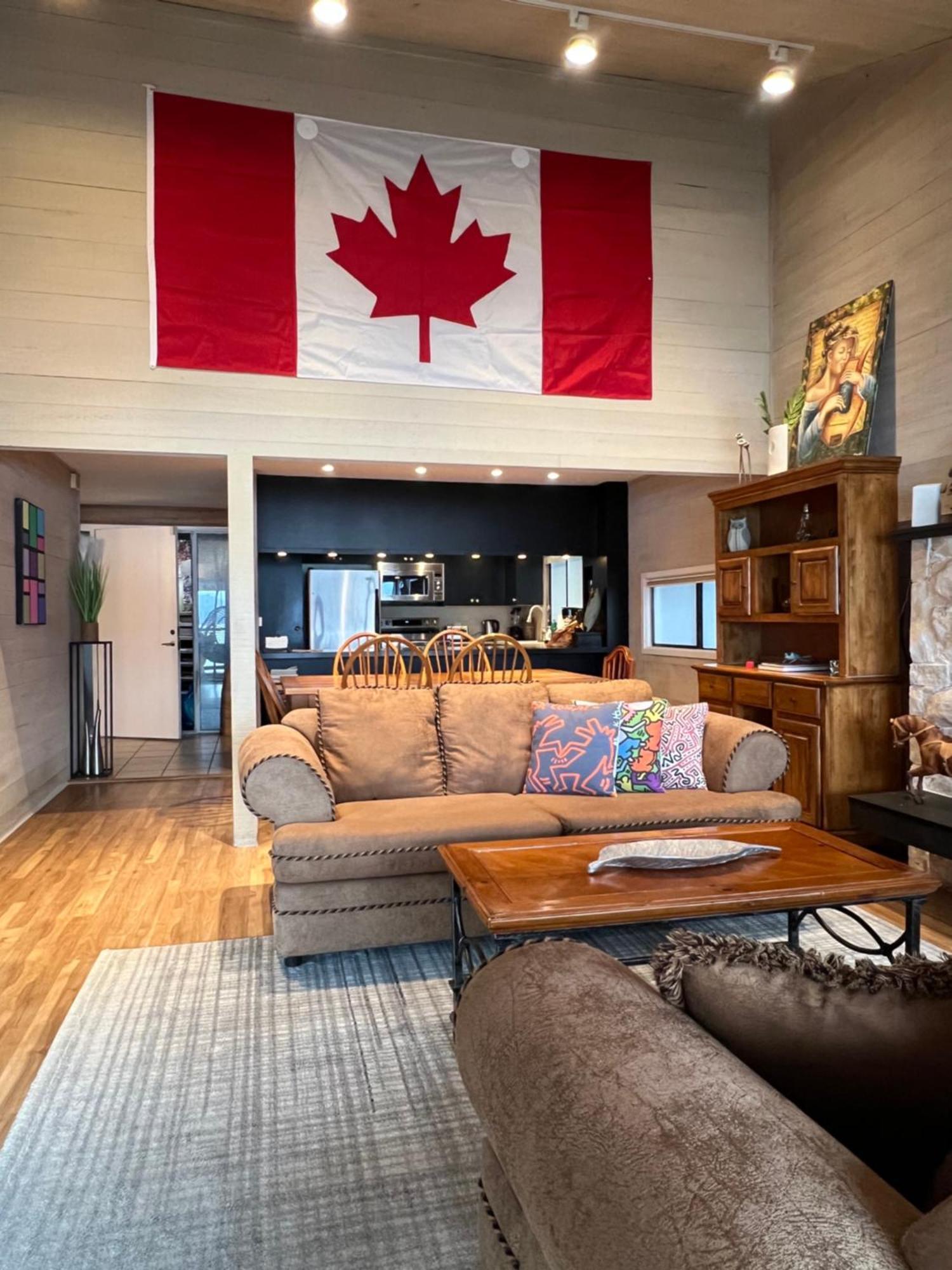 Waterfront Cottage With Superb Coastline Views West Vancouver Exteriér fotografie